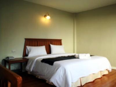 Sri Chumphon Hotel Dış mekan fotoğraf